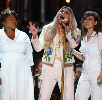Kesha’s Powerful Performance Brought #TimesUp to Grammy Stage