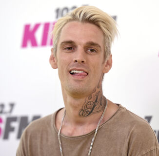 BREAKING NON-TAX BILL NEWS: Aaron Carter Is Cool With Dating Guys Now