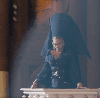 Beyoncé’s Terrifying Papal Glamor In The New Jay-Z Video Makes Us Wanna Repent