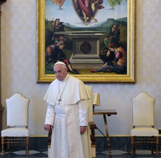 Pope Francis Reportedly Tells Vatican to Reject Gay Priests: ‘Keep Your Eyes Open’