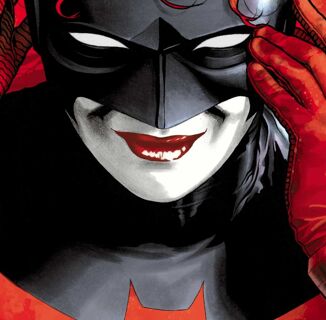 Why Batwoman’s Live Action Debut Is Such A Huge Deal For Queer Audiences