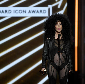 Academy Award Winning Twitter User Cher to Star in ‘Mamma Mia 2’