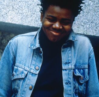 How Tracy Chapman’s ‘Fast Car’ Became A Lesbian Anthem