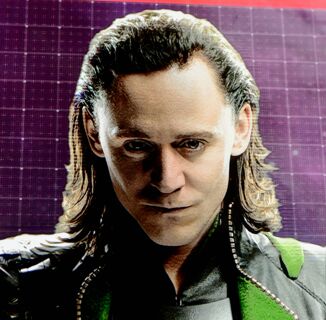 It’s Official: Tom Hiddleston is Team Lady Loki