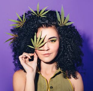 “Lady Buds” Centers the Queer Women of the Cannabis Industry