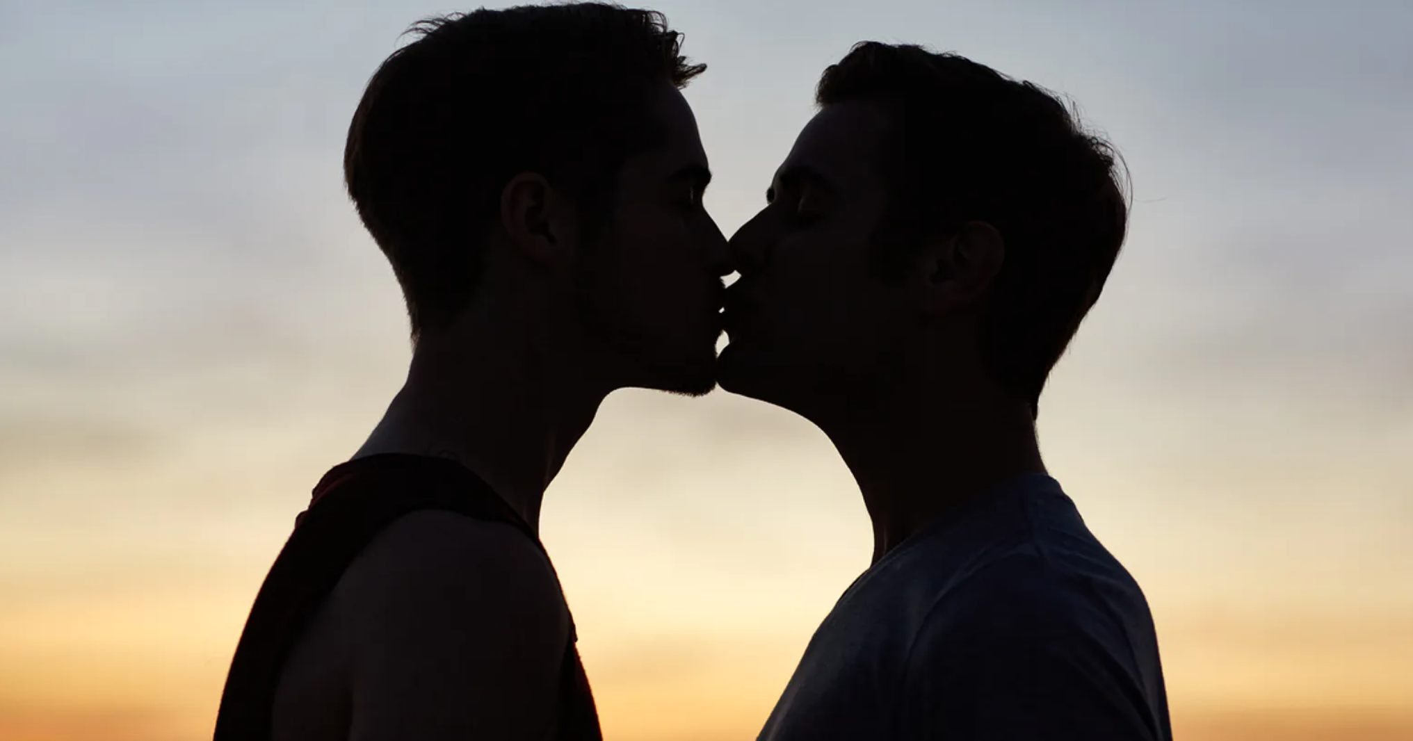 I Came Out As Bi And Then Tried To Meet My First Guy on Grindr