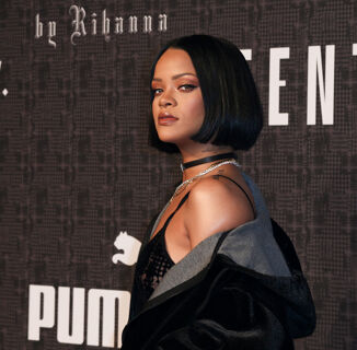 Rihanna Brilliantly Trolls Haters After Superbowl Announcement
