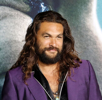 Jason Momoa’s Butt is Turning Everyone Into a Fishing Enthusiast