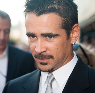 This NSFW Pic of Colin Farrell Has Me Questioning Everything