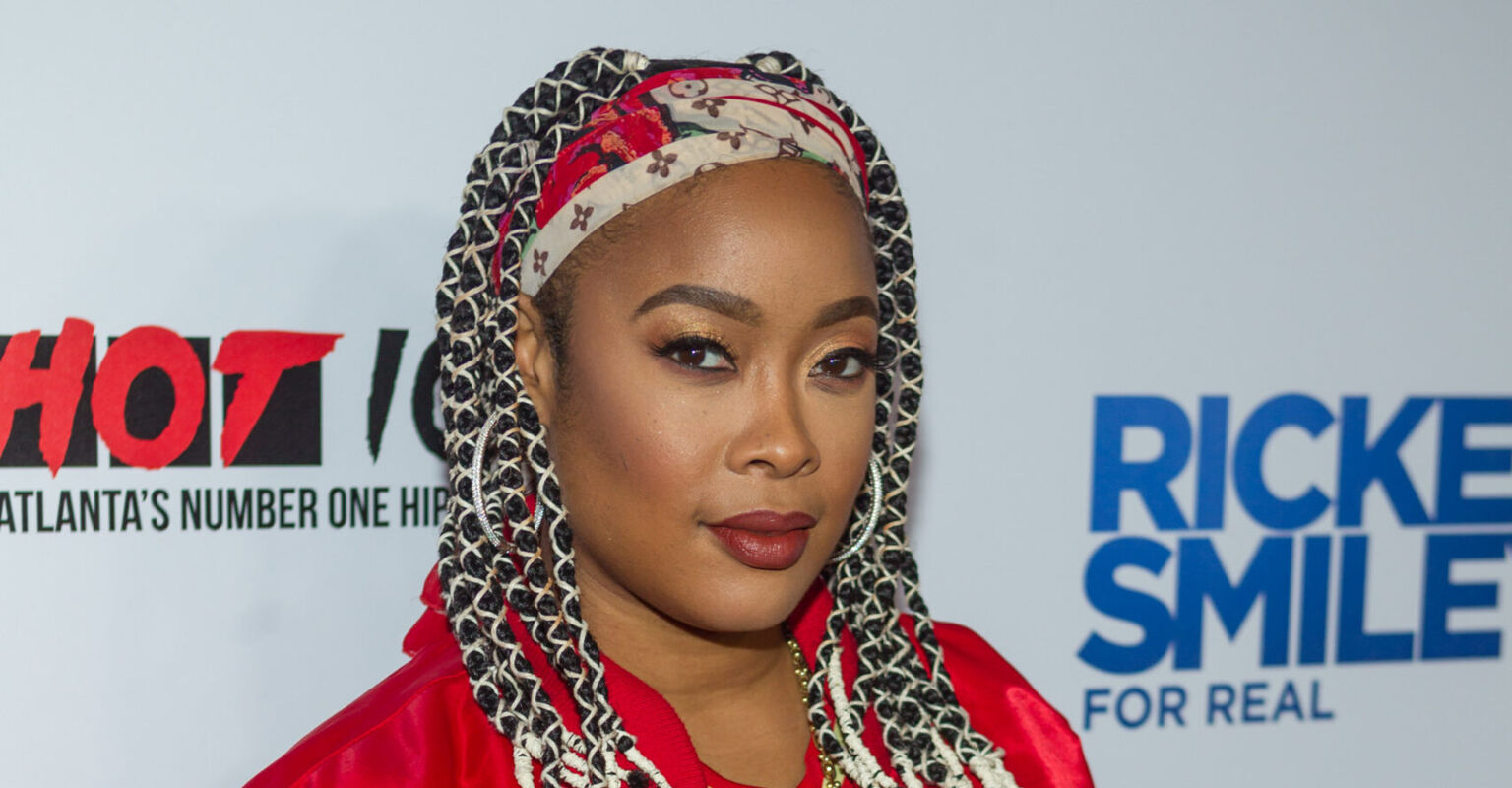 Look: Da Brat expecting first child with fiancee Jesseca Dupart 