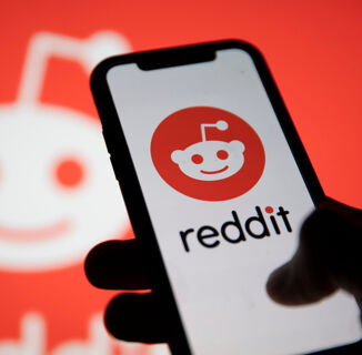 Here’s How the Reddit Blackout Might Affect Queer Users