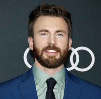 Remembering the Gay-Coded Moment That Enshrined Chris Evans as a Sex Symbol