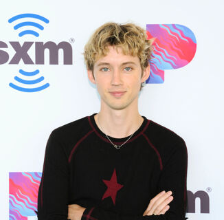 Troye Sivan keeps feeling the ‘Rush’ with sexy new vinyl (and Instagram pic)