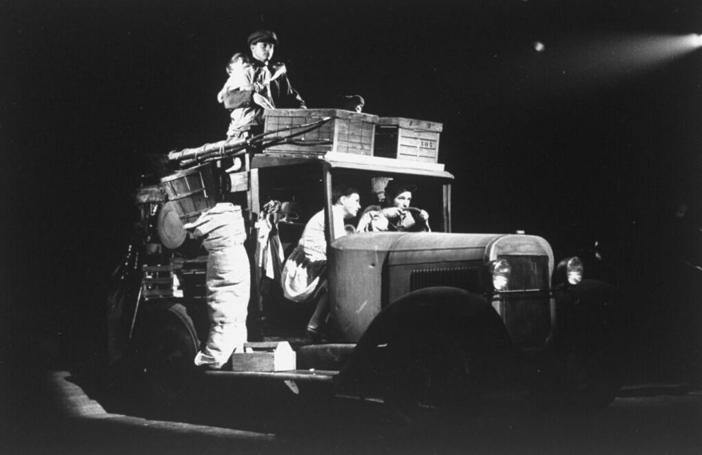 Steppenwolf Theatre Company's 1988 production of 'The Grapes of Wrath.'