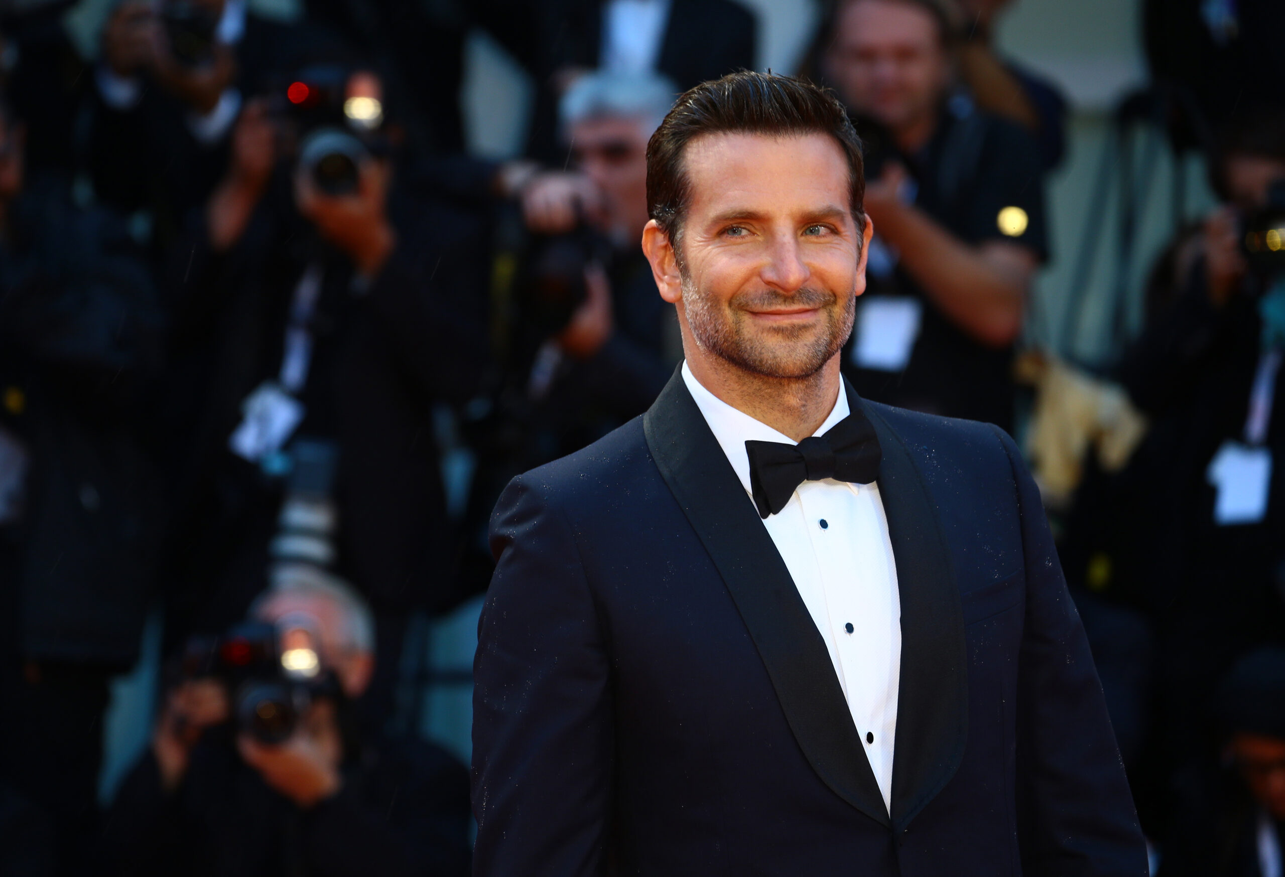 This provocative photo of Bradley Cooper has us asking the hard questions - Vimarsana News