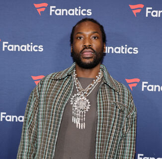 Meek Mill denies that he’s gay by saying how much he loves “p#%sy”