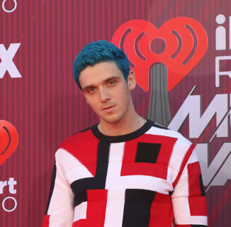 Indie singer Lauv just came out again