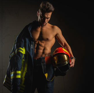These gay firefighters get “closer than ever” in new <i>9-1-1</i> season