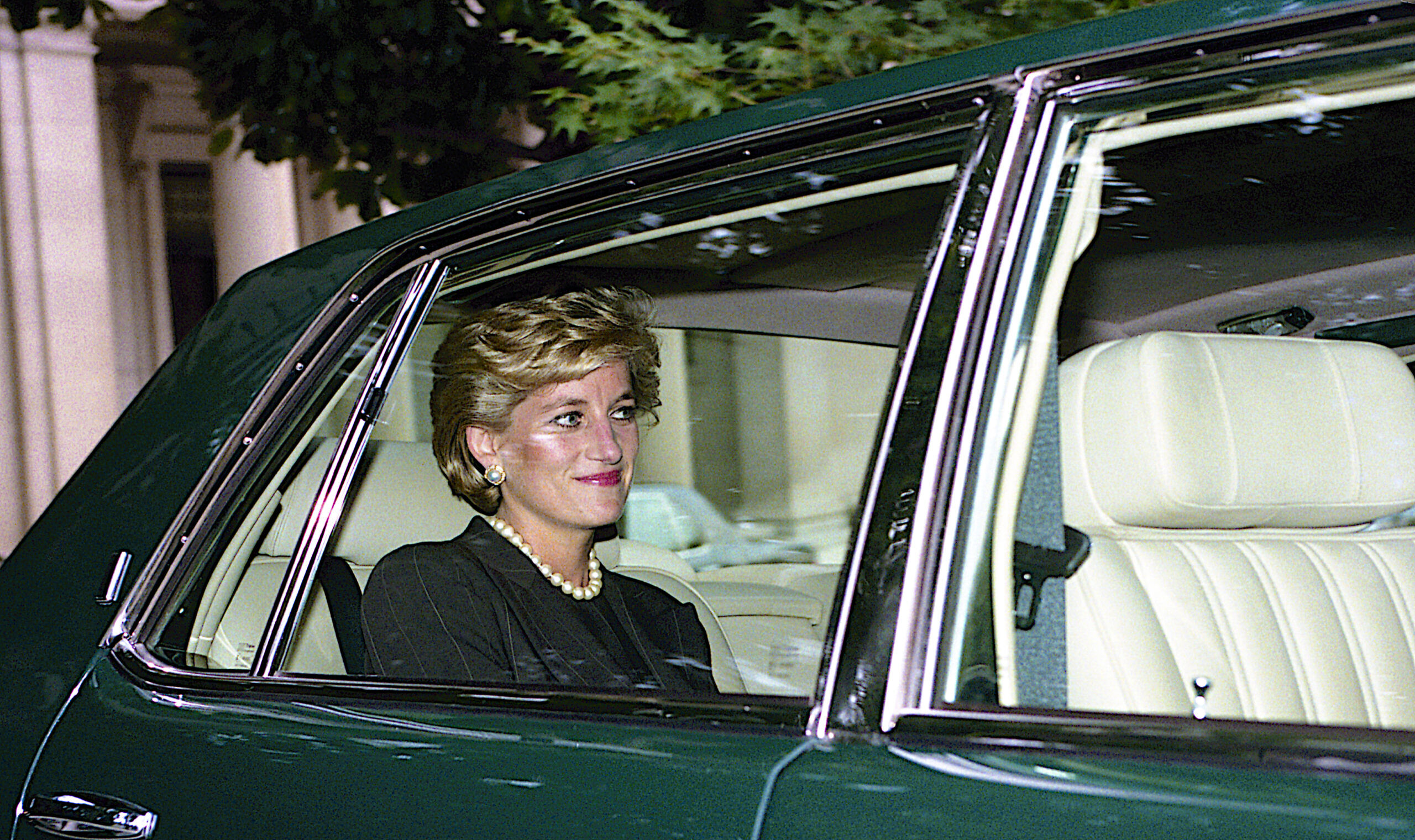Remembering the heartbreaking story behind Princess Di’s visit to the AIDS ward