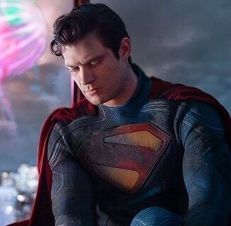 First look at the new Superman ignites ridiculous argument over manly ways to get dressed